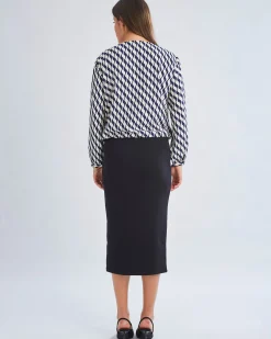 Ashley Geometric Wave-Print V-Neck Long-Sleeve Blouse